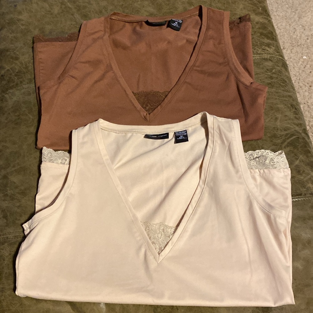 Two New York & Co Lace Tank Tops Like New Sz M